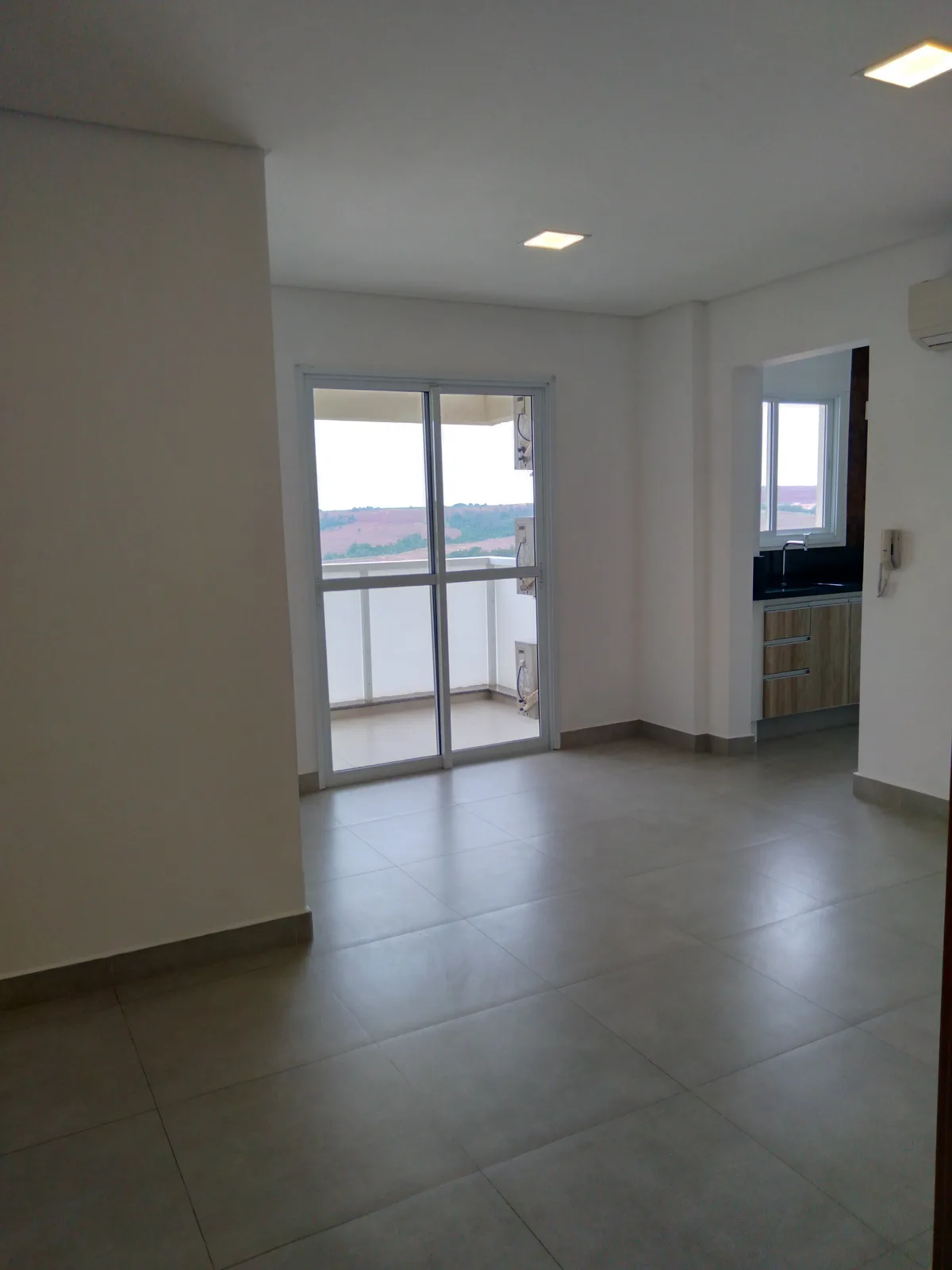 APARTAMENTO - CENTRO